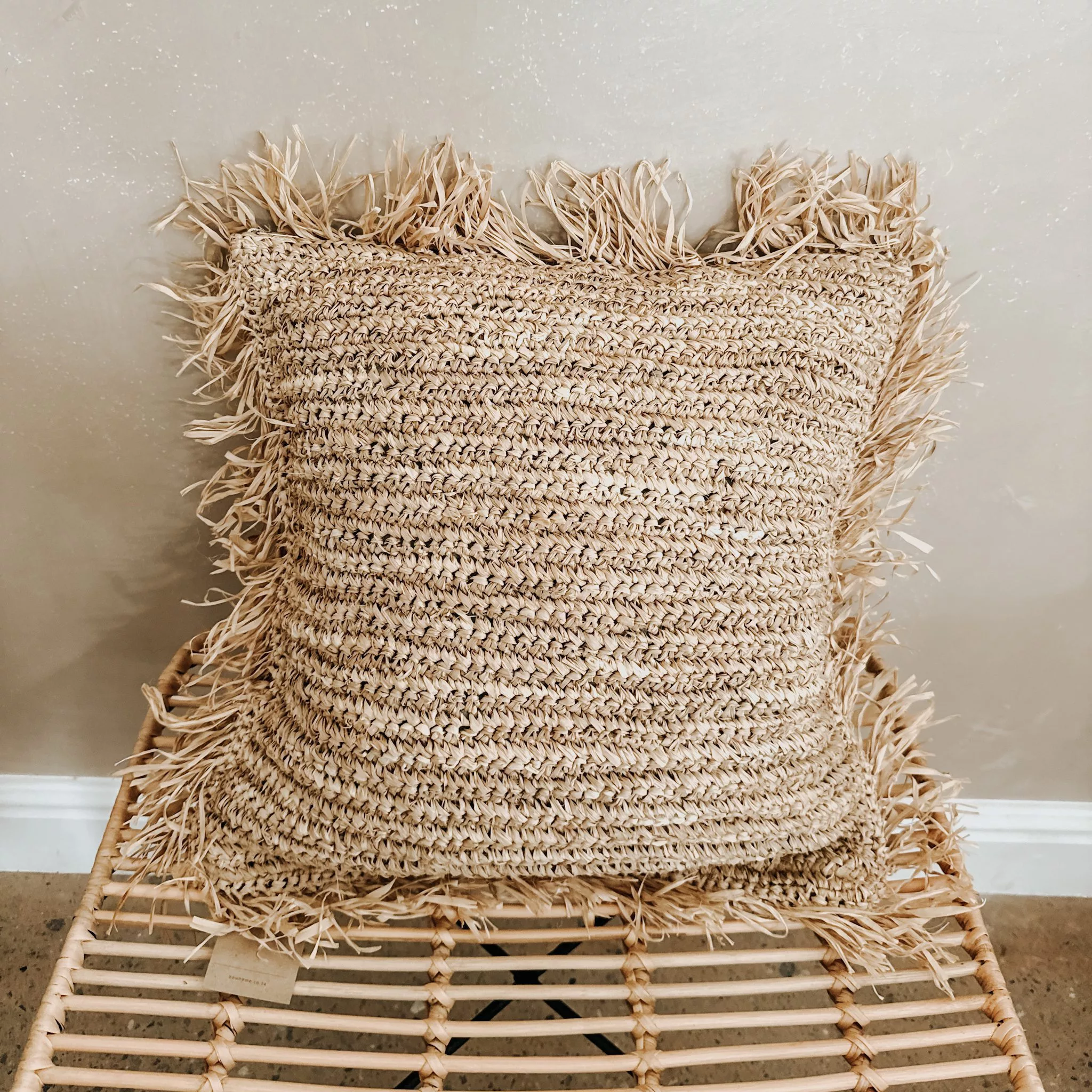 RAFFIA SQUARE FLOOR COUSHIN